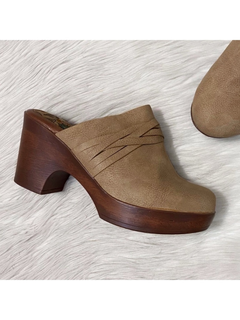 Born BOC Cadi Heeled Clog Natural Nubuck Faux Leather Slip On Boho Hippie 6